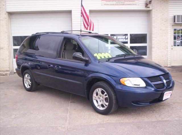 Dodge Grand Caravan 2002 photo 2
