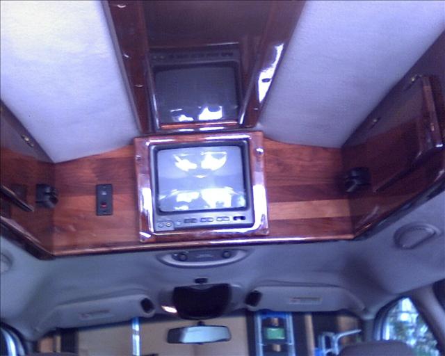 Dodge Grand Caravan 2002 photo 1