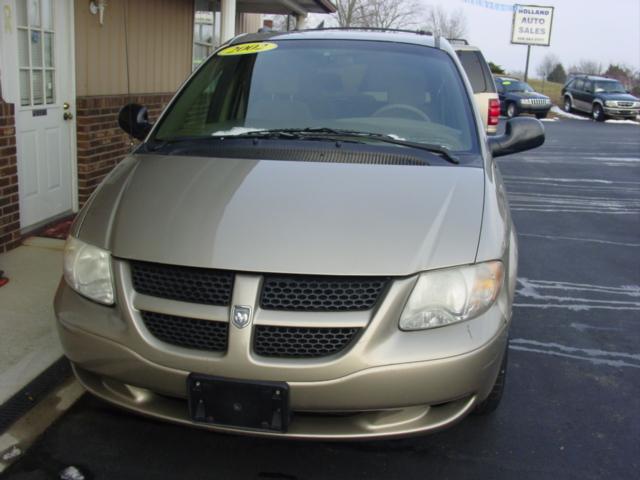 Dodge Grand Caravan 2002 photo 1