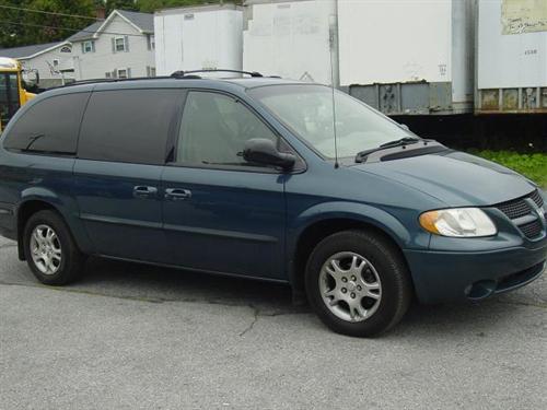 Dodge Grand Caravan 2002 photo 1