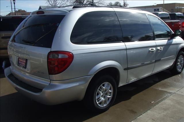 Dodge Grand Caravan 2002 photo 2