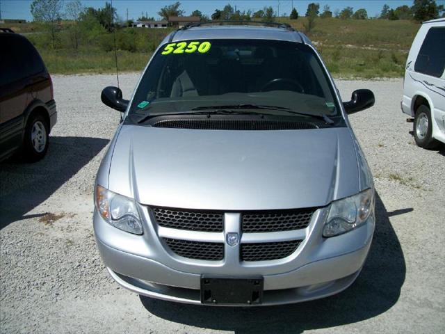Dodge Grand Caravan 2002 photo 1