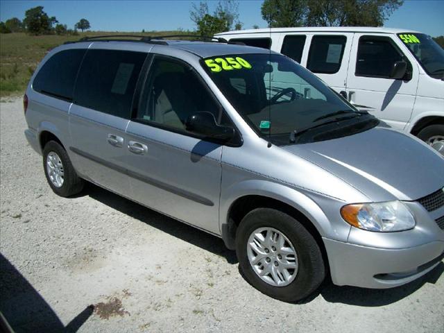 Dodge Grand Caravan 2002 photo 2