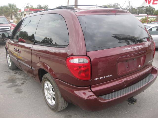 Dodge Grand Caravan 2002 photo 2