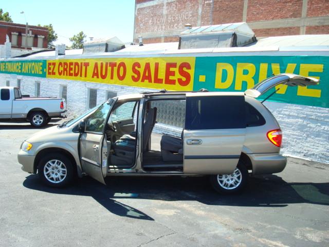 Dodge Grand Caravan 2002 photo 3