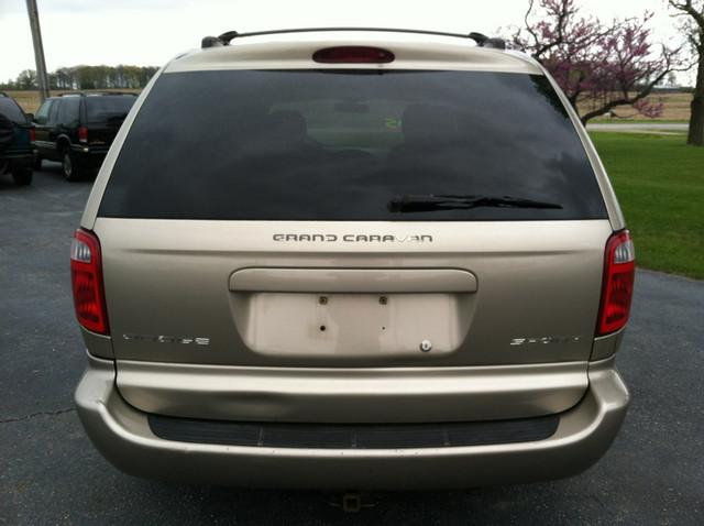 Dodge Grand Caravan 2002 photo 3