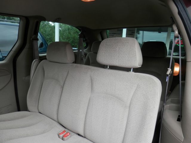 Dodge Grand Caravan 2002 photo 1