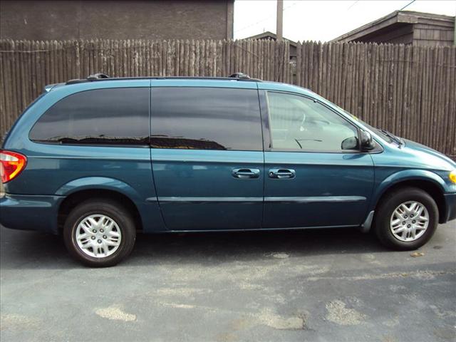 Dodge Grand Caravan 2002 photo 2