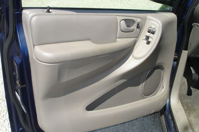 Dodge Grand Caravan 2002 photo 7