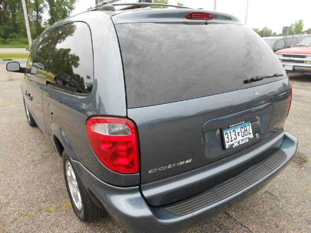 Dodge Grand Caravan 2002 photo 2