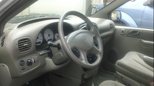 Dodge Grand Caravan 2002 photo 2