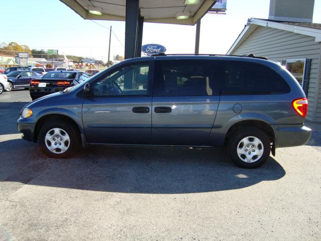 Dodge Grand Caravan 2002 photo 1