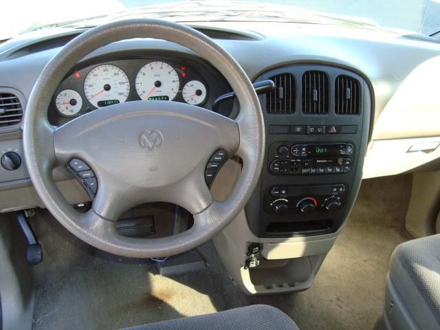 Dodge Grand Caravan 2002 photo 5