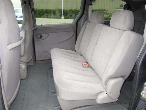 Dodge Grand Caravan 2002 photo 4