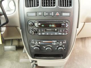 Dodge Grand Caravan 2002 photo 1
