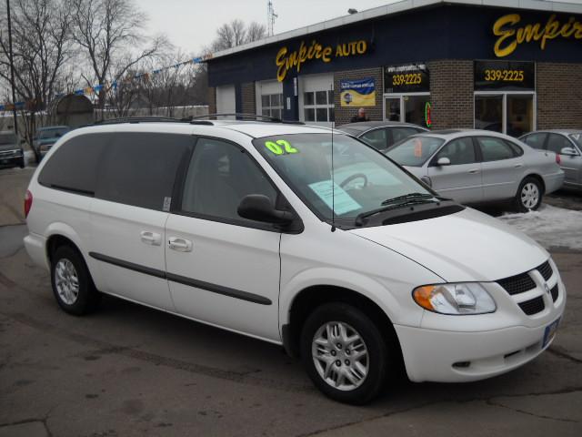 Dodge Grand Caravan 2002 photo 2