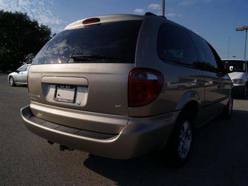 Dodge Grand Caravan 2002 photo 2
