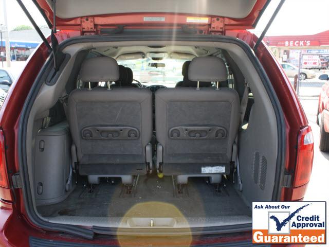 Dodge Grand Caravan 2002 photo 3