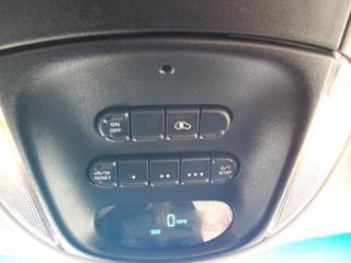 Dodge Grand Caravan 2002 photo 2