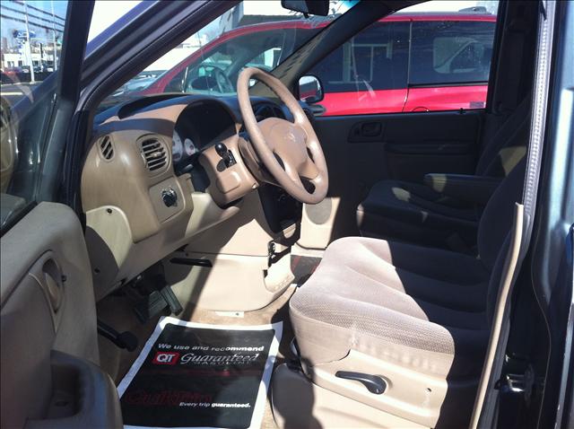 Dodge Grand Caravan 2002 photo 1