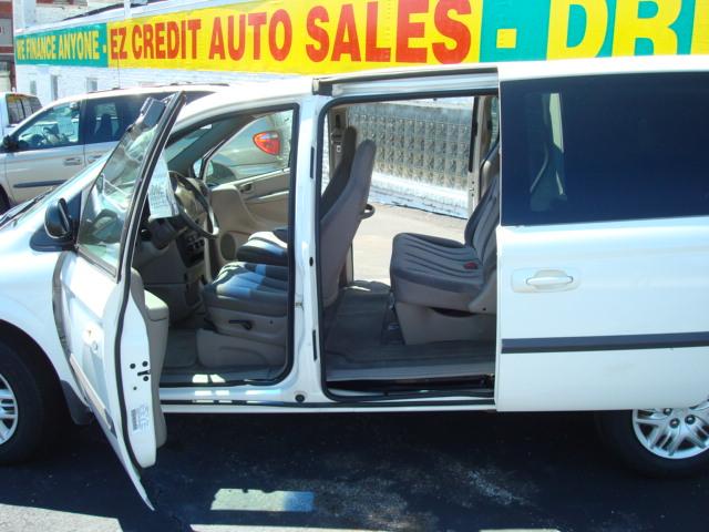 Dodge Grand Caravan 2002 photo 4
