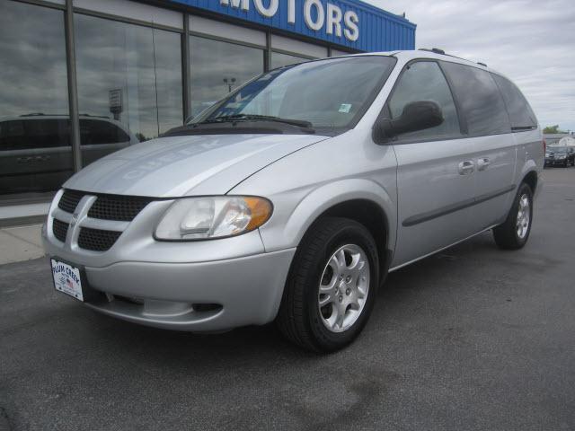 Dodge Grand Caravan 2002 photo 1