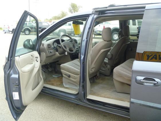 Dodge Grand Caravan 2002 photo 5