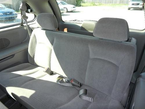 Dodge Grand Caravan 2002 photo 1