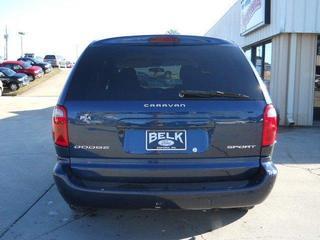 Dodge Grand Caravan 2002 photo 2