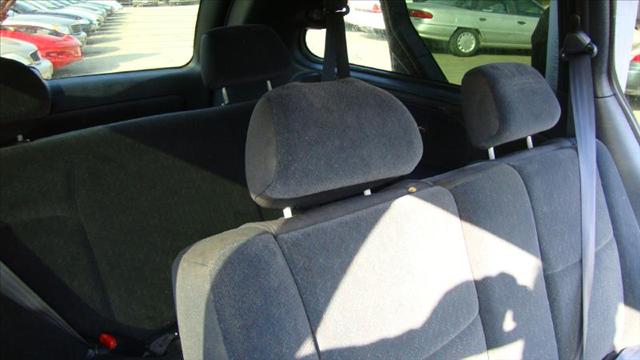 Dodge Grand Caravan 2002 photo 1