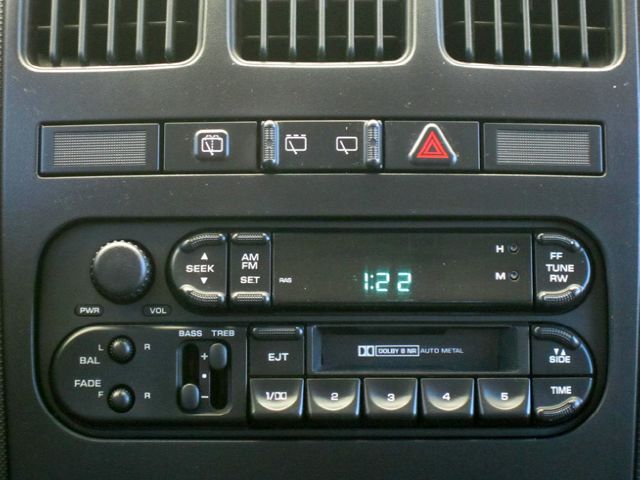 Dodge Grand Caravan 2002 photo 14