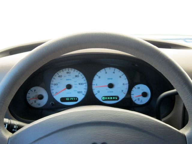 Dodge Grand Caravan 2002 photo 17