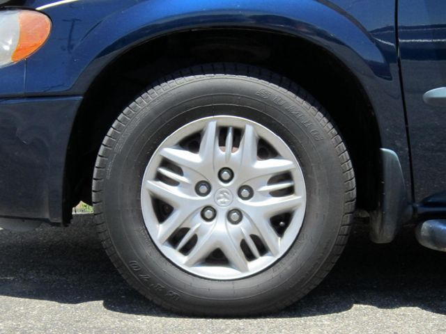 Dodge Grand Caravan 2002 photo 8