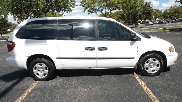 Dodge Grand Caravan 2002 photo 3