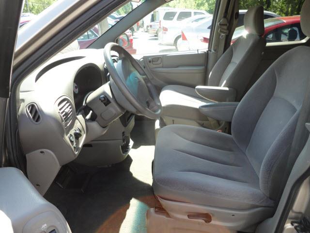 Dodge Grand Caravan 2002 photo 4