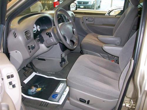 Dodge Grand Caravan 2002 photo 1