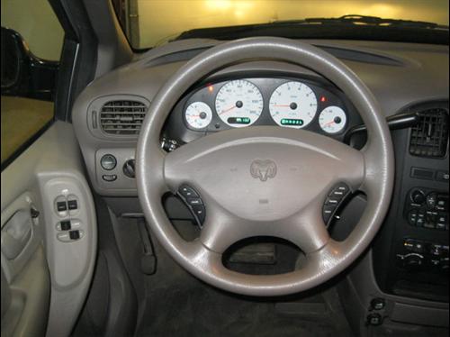 Dodge Grand Caravan 2002 photo 1