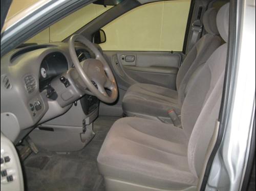 Dodge Grand Caravan 2002 photo 2