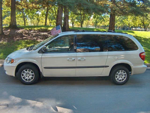 Dodge Grand Caravan 2002 photo 1
