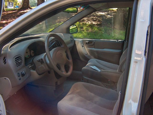 Dodge Grand Caravan 2002 photo 4