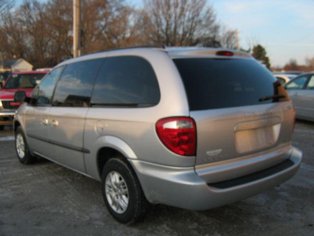 Dodge Grand Caravan 2002 photo 2