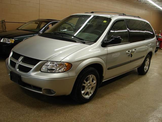 Dodge Grand Caravan 2002 photo 1
