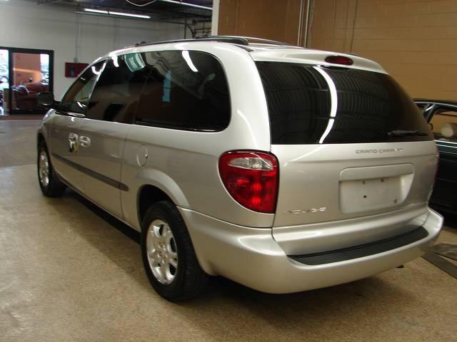 Dodge Grand Caravan 2002 photo 2