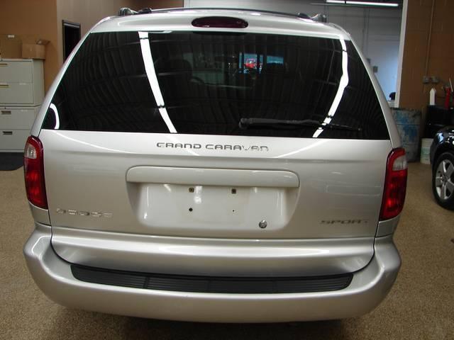 Dodge Grand Caravan 2002 photo 3
