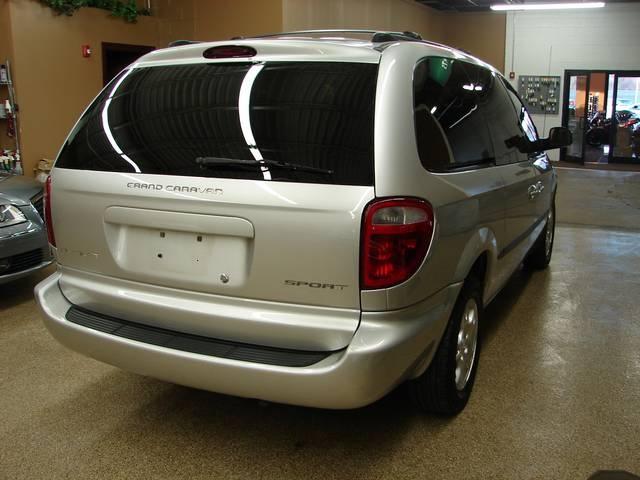 Dodge Grand Caravan 2002 photo 4