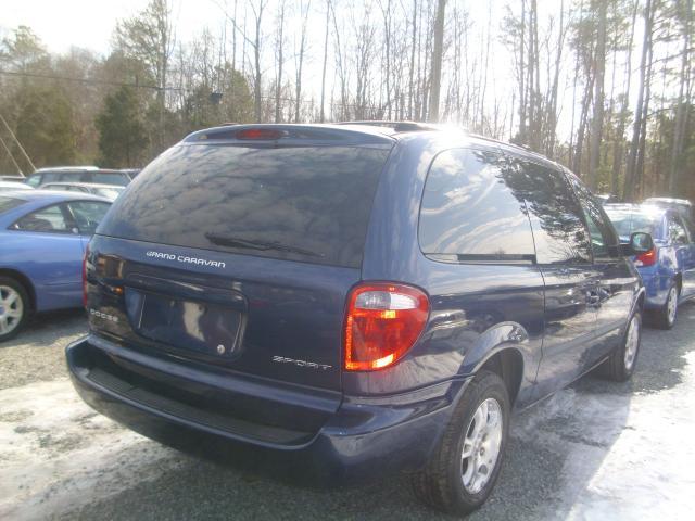Dodge Grand Caravan 2002 photo 2