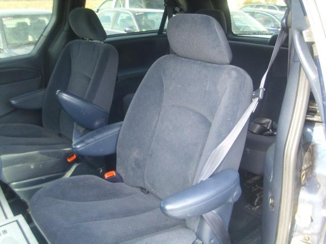 Dodge Grand Caravan 2002 photo 5