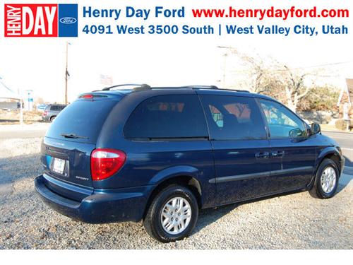 Dodge Grand Caravan 2002 photo 1