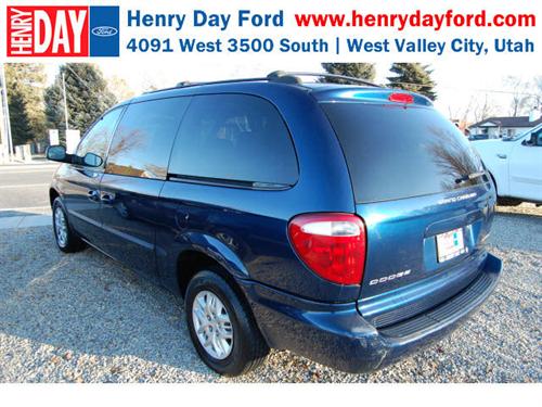 Dodge Grand Caravan 2002 photo 2