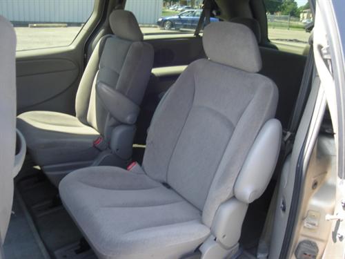 Dodge Grand Caravan 2002 photo 4